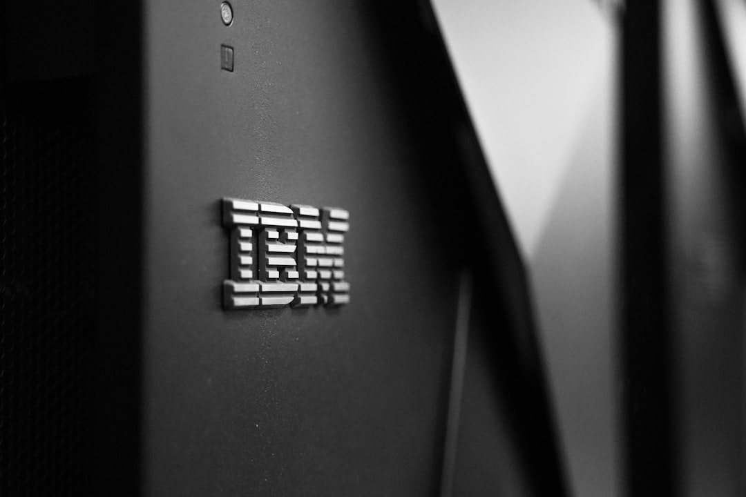 IBM rilascia Granite 4.0 3B Vision, un modello multimodale compatto per l'analisi di documenti aziendali