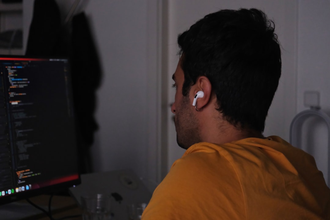 GPT-5.3 Instant: OpenAI definisce i confini dell'assistenza tecnica sicura